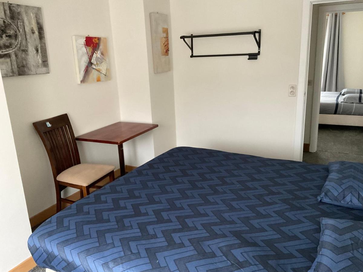 Oy Appartement Izegem Buitenkant foto