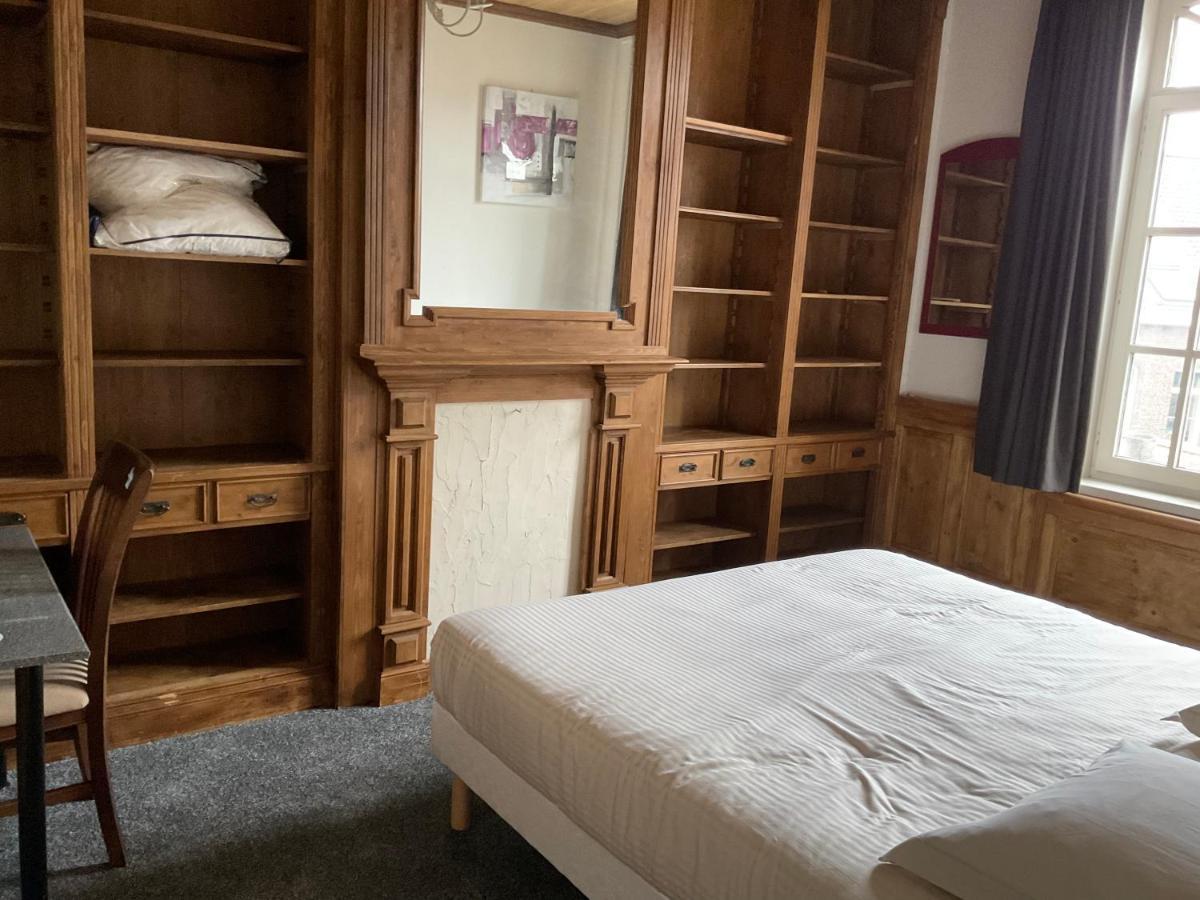 Oy Appartement Izegem Buitenkant foto