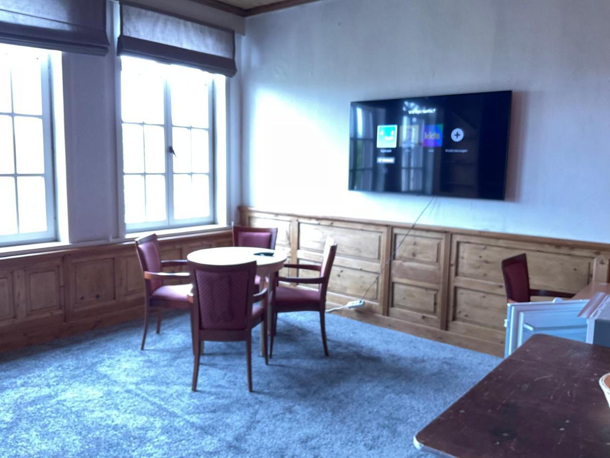 Oy Appartement Izegem Buitenkant foto