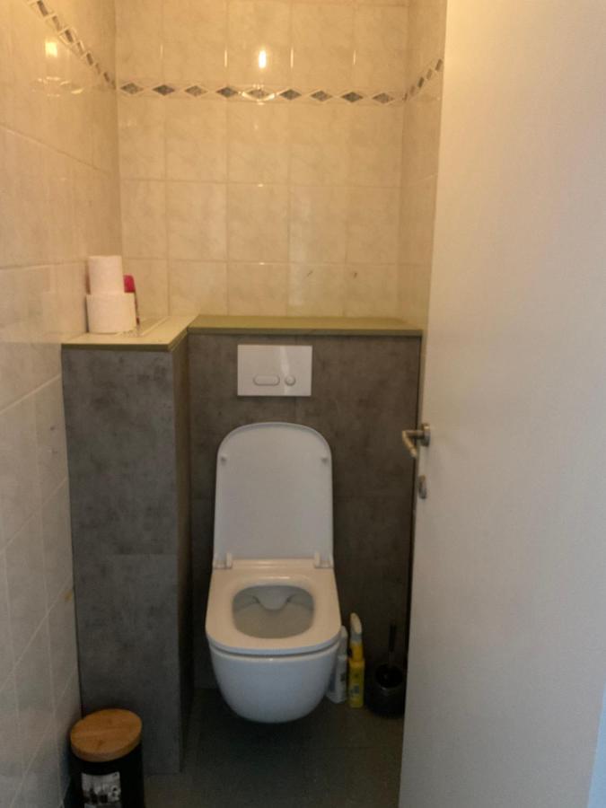 Oy Appartement Izegem Buitenkant foto
